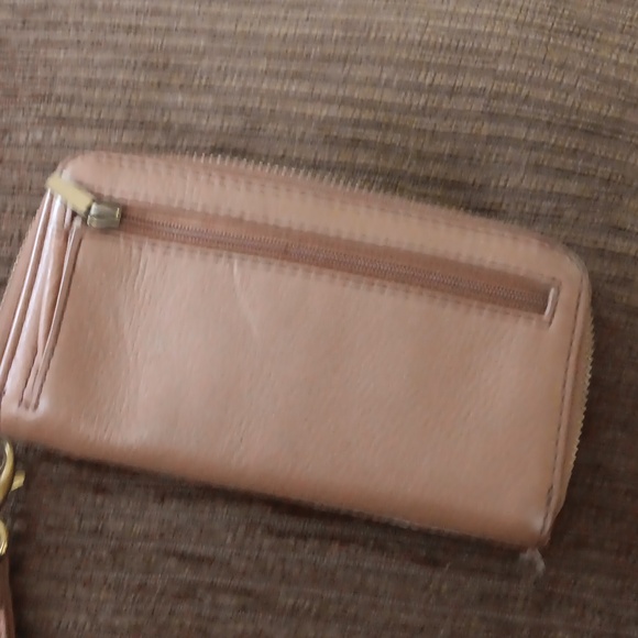 Fossil Two-Toned  Wallet - Picture 4 of 6